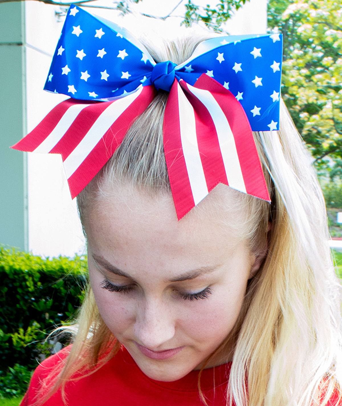 Chasse Patriotic Flag Hair Bow